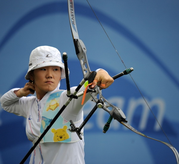射箭决赛:韩国选手稳操胜券 射箭决赛:韩国选手稳操胜券